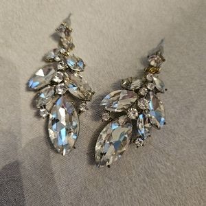 Clear Rhinostone Dangle Glamour Earrings